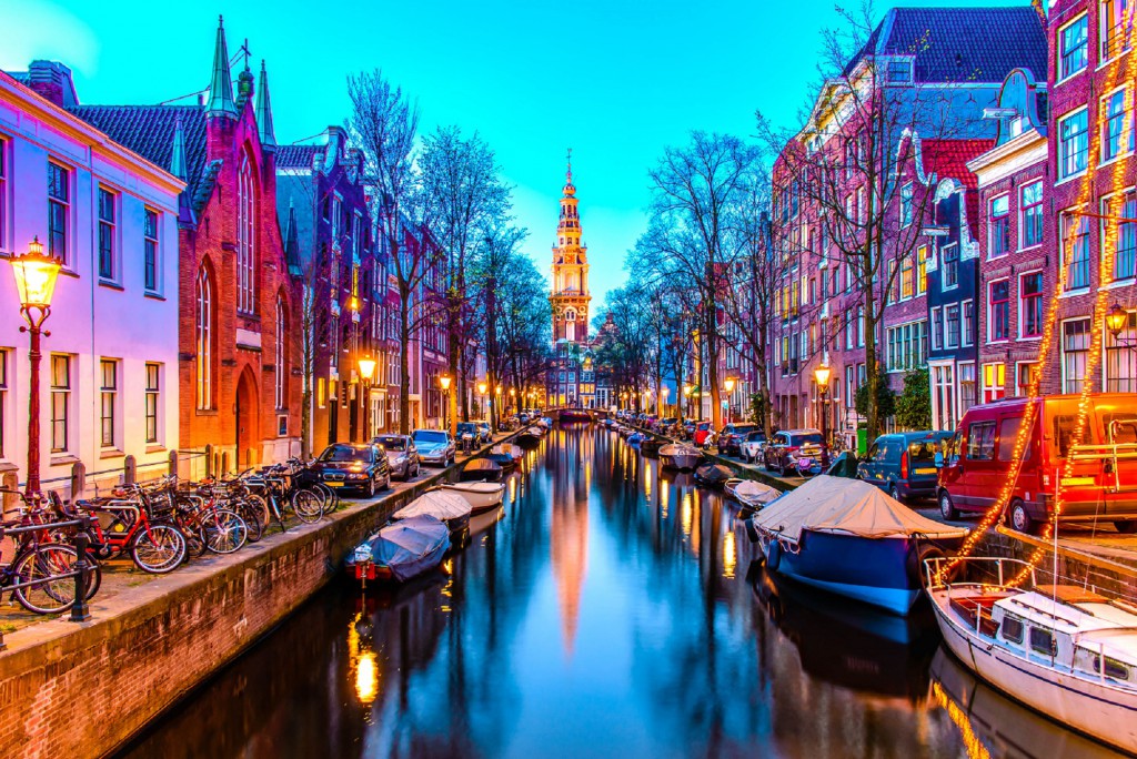 Vista Notturna di Zuiderkerk in Amsterdam